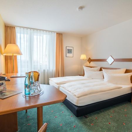 Apartmenthotel Residenz Steinenbronn Esterno foto