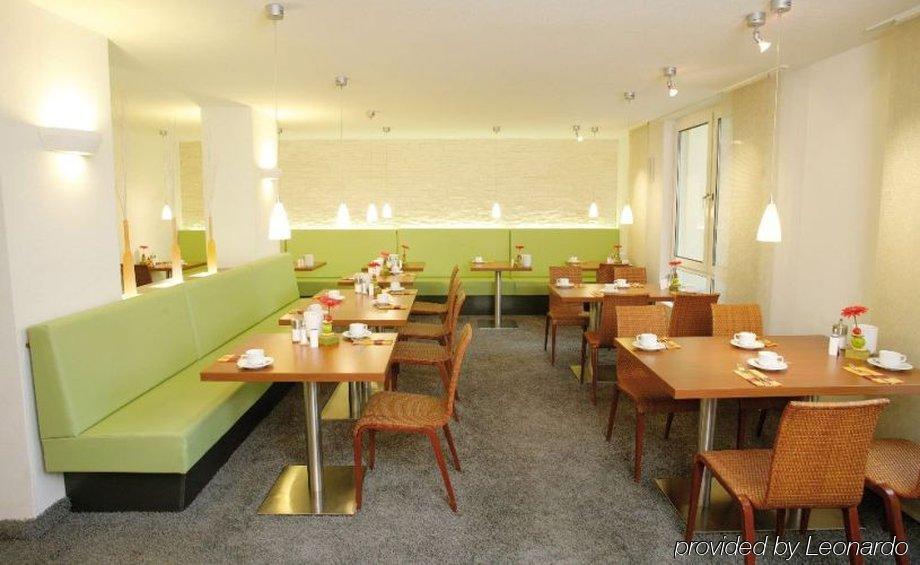 Apartmenthotel Residenz Steinenbronn Ristorante foto